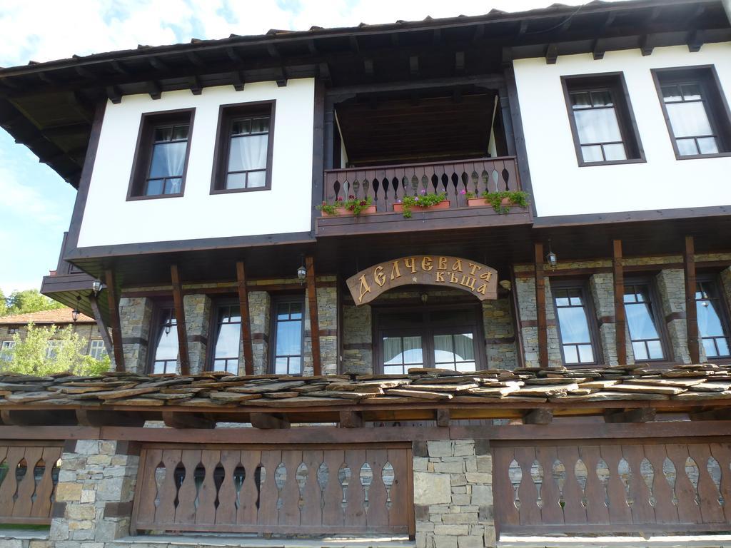 Delchevata Kushta V Лештен Экстерьер фото